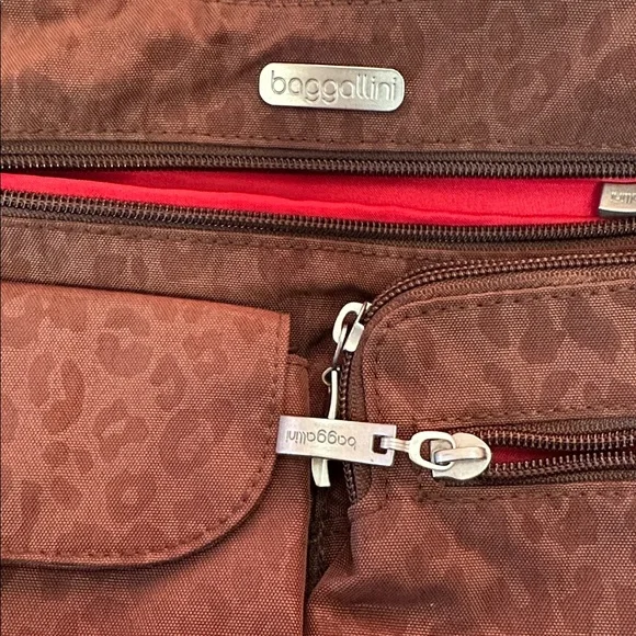 BAGGALLINI Everywhere Brown Crossbody Purse - Picture 10 of 15